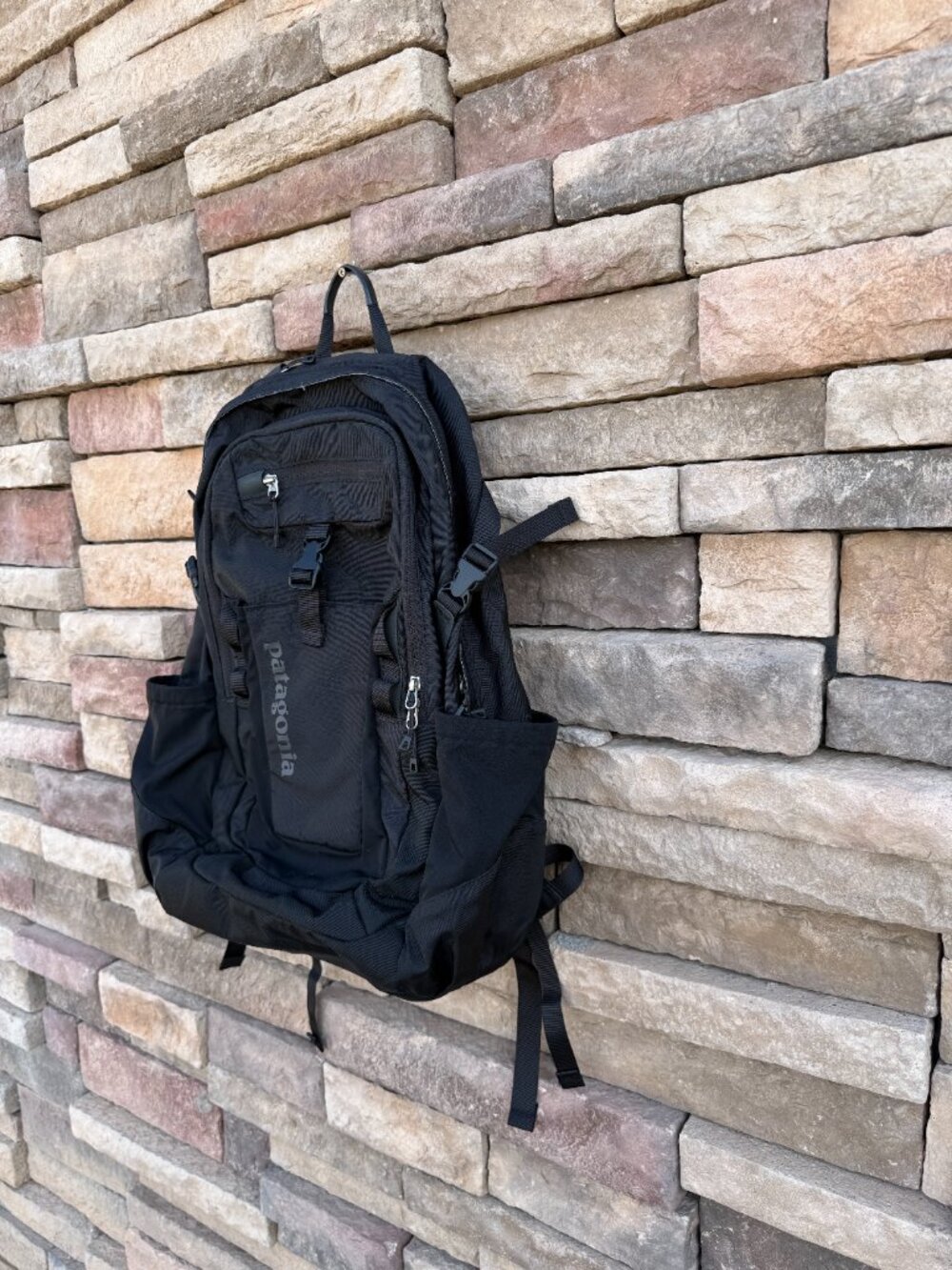 Patagonia Fuego Pack 32L Backpack – Black - Picture 3 of 10